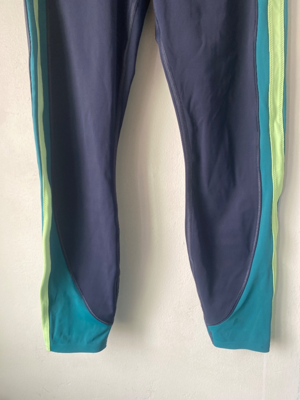Athleta M High Rise Crunch Colorblock 7/8 Tights Leggings - Picture 7 of 11